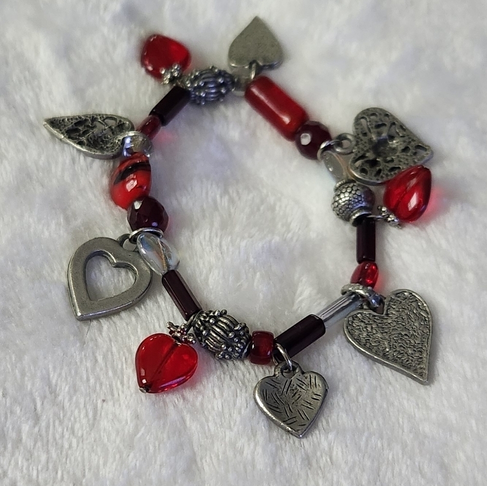 ❤️Heart Charm Bracelet with Red & Silver Accents – Romantic Statement Jewelry - Picture 9 of 9